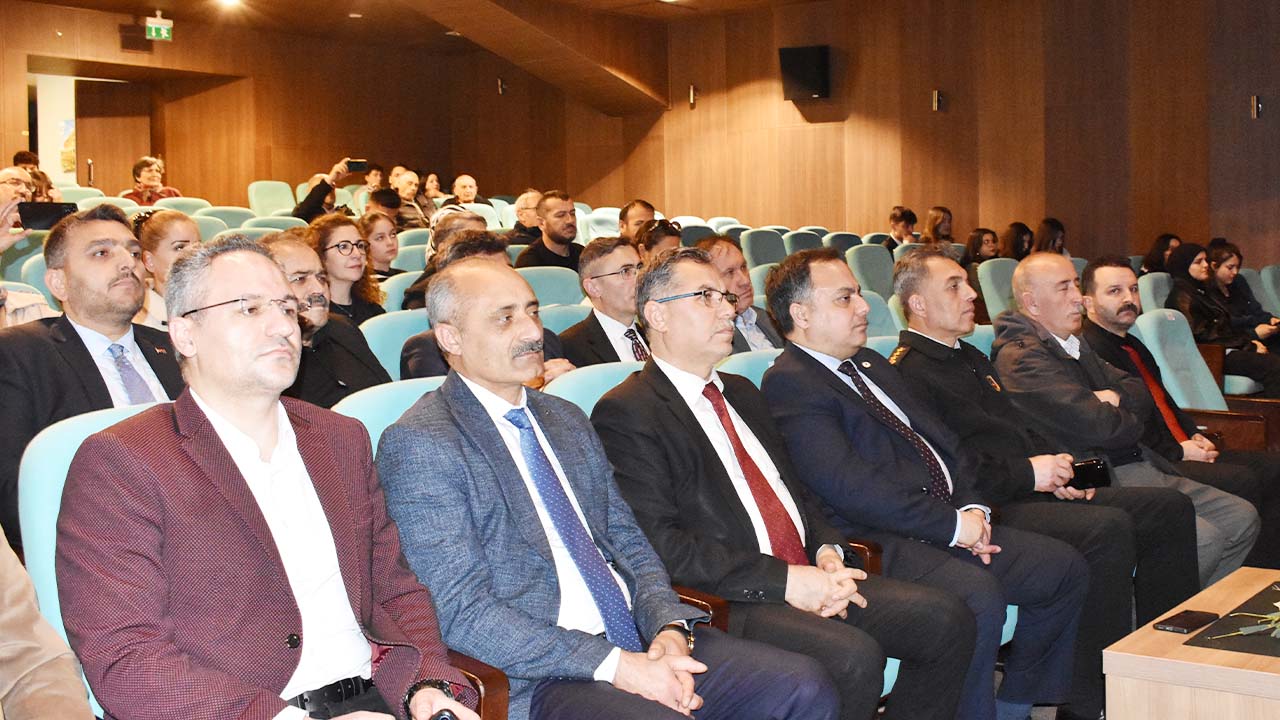 Nida Tüfekçi Sergi (6)
