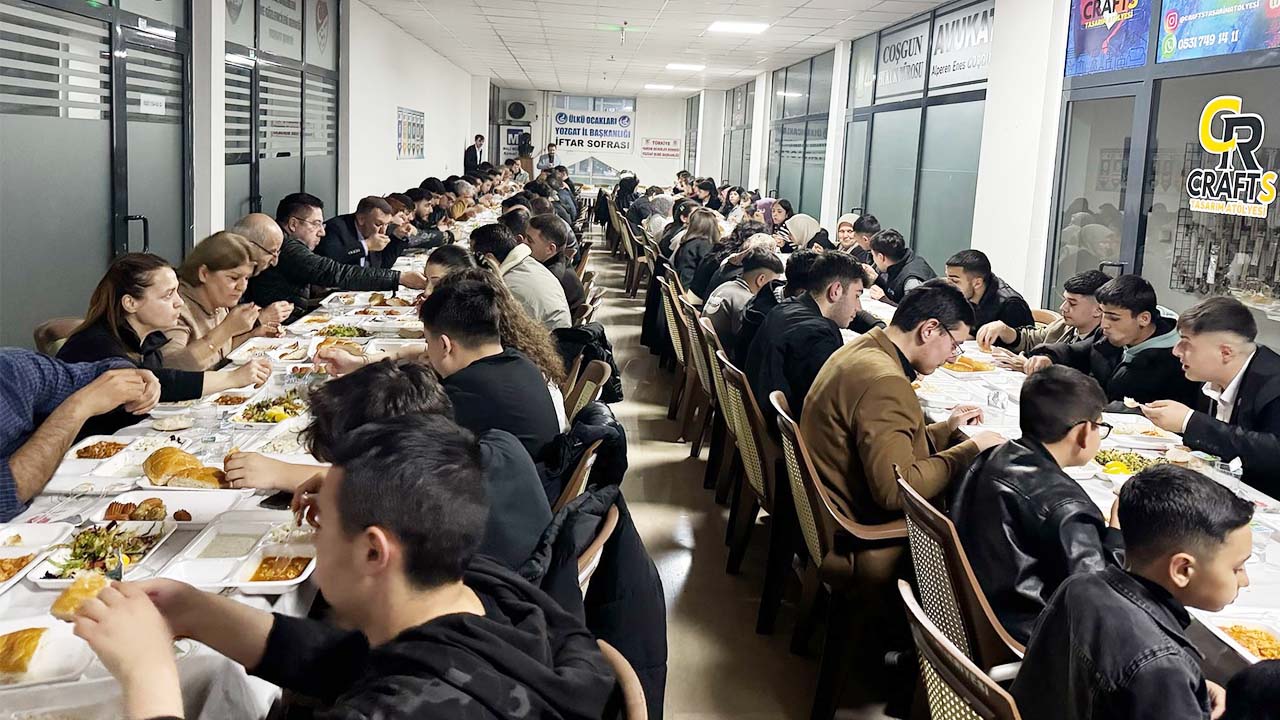 Ülkü Ocakları (3)-1