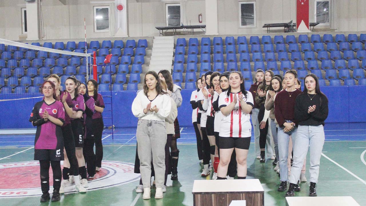Yobü Voleybol (2)