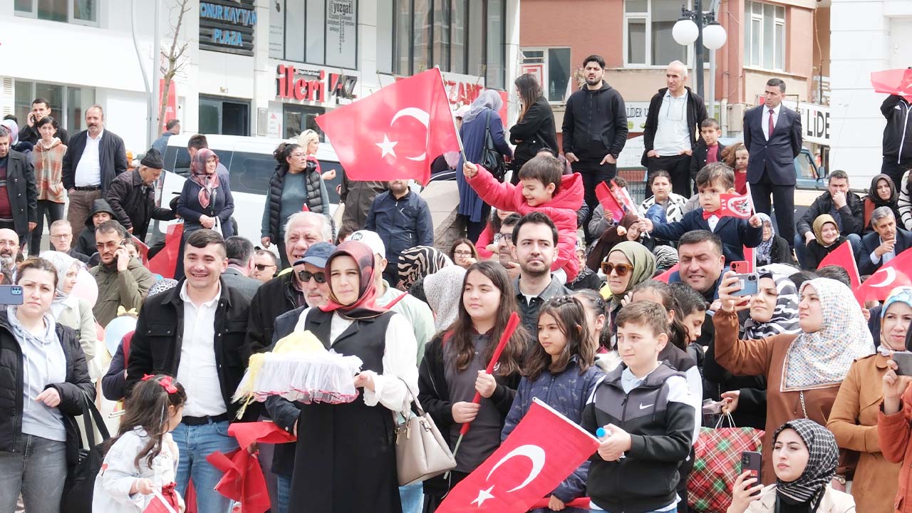 76 Yıl Sonra Aynı Şiir (4)