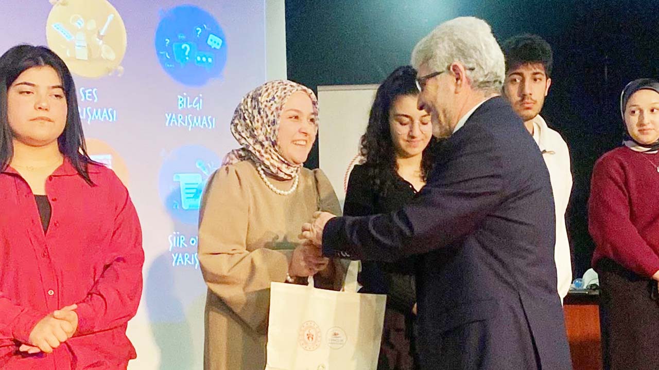 Gençlik Merkezi Ses Yarışması (2)