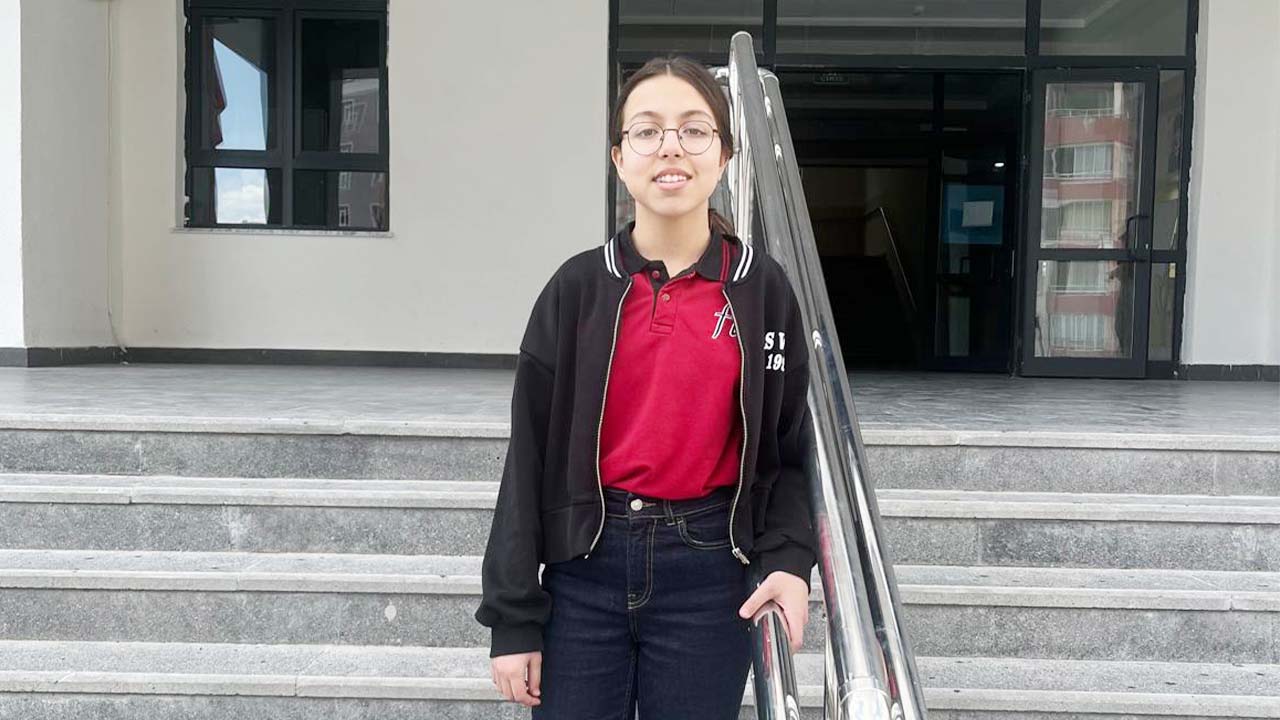Zeynep Zümra Ayan