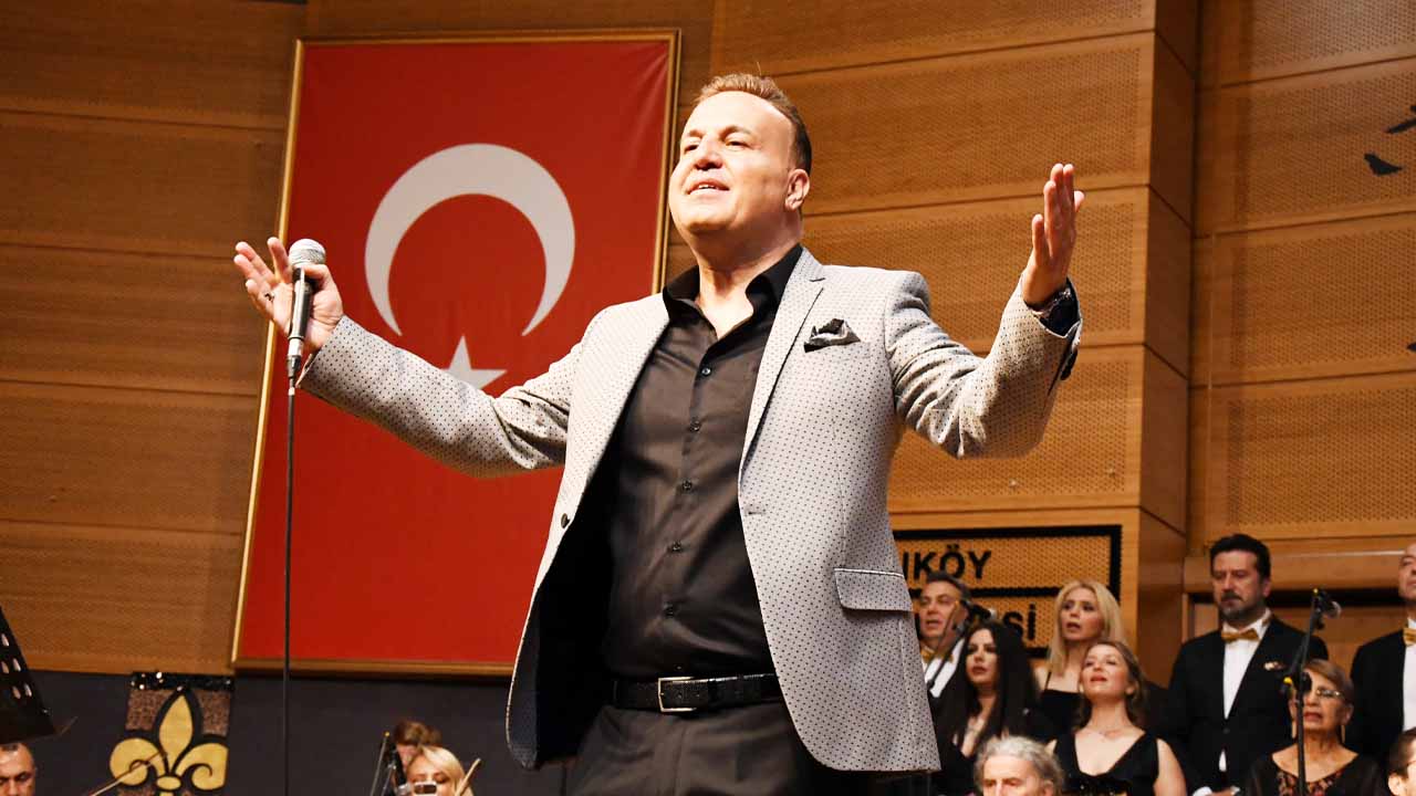 Ahmet Selcuk İlkan Konser Yozgat