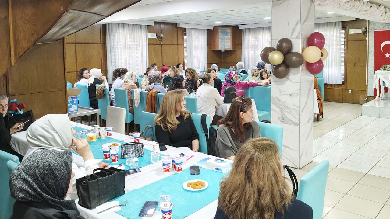 Anneler Günü Yozgatlı Dernekler (1)