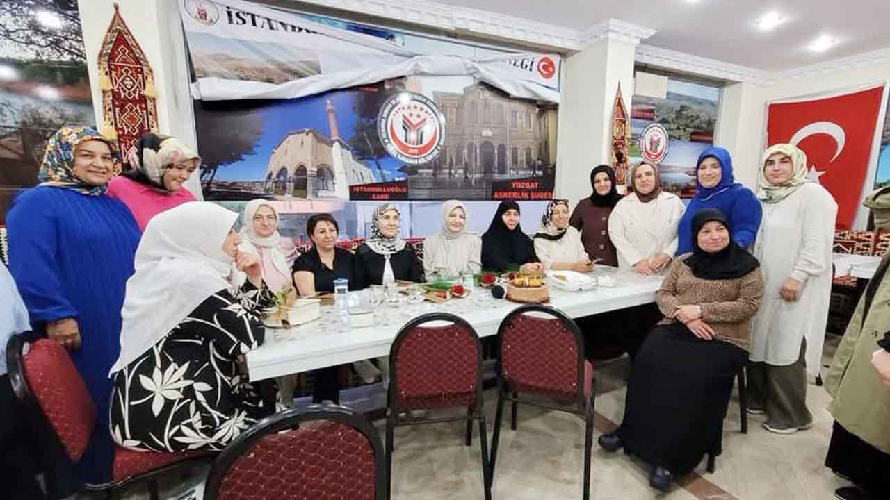 İstanbul Yozgatli Kadinlar Bulusma 3