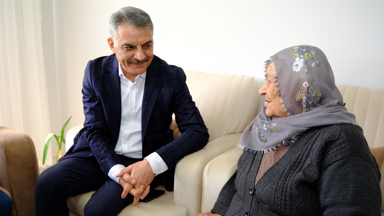 Vali Özkan Sırma Düzcan 1