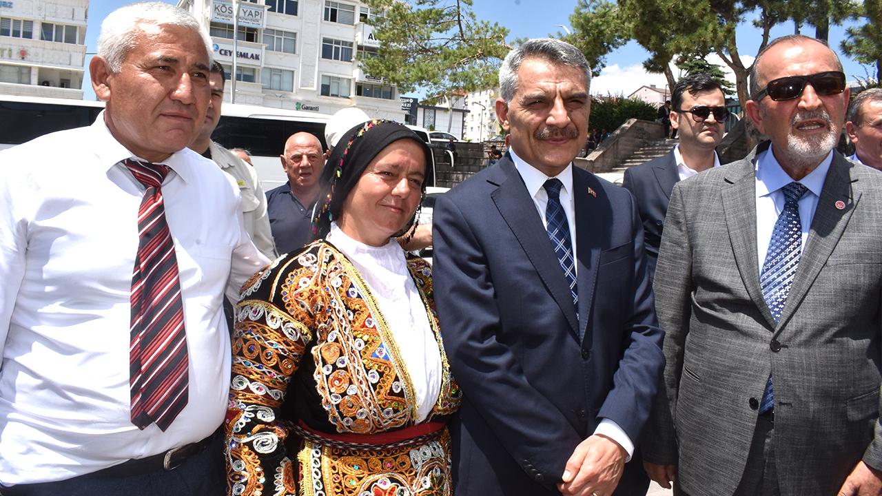 Aşure Etki̇ni̇lği̇ Meydan