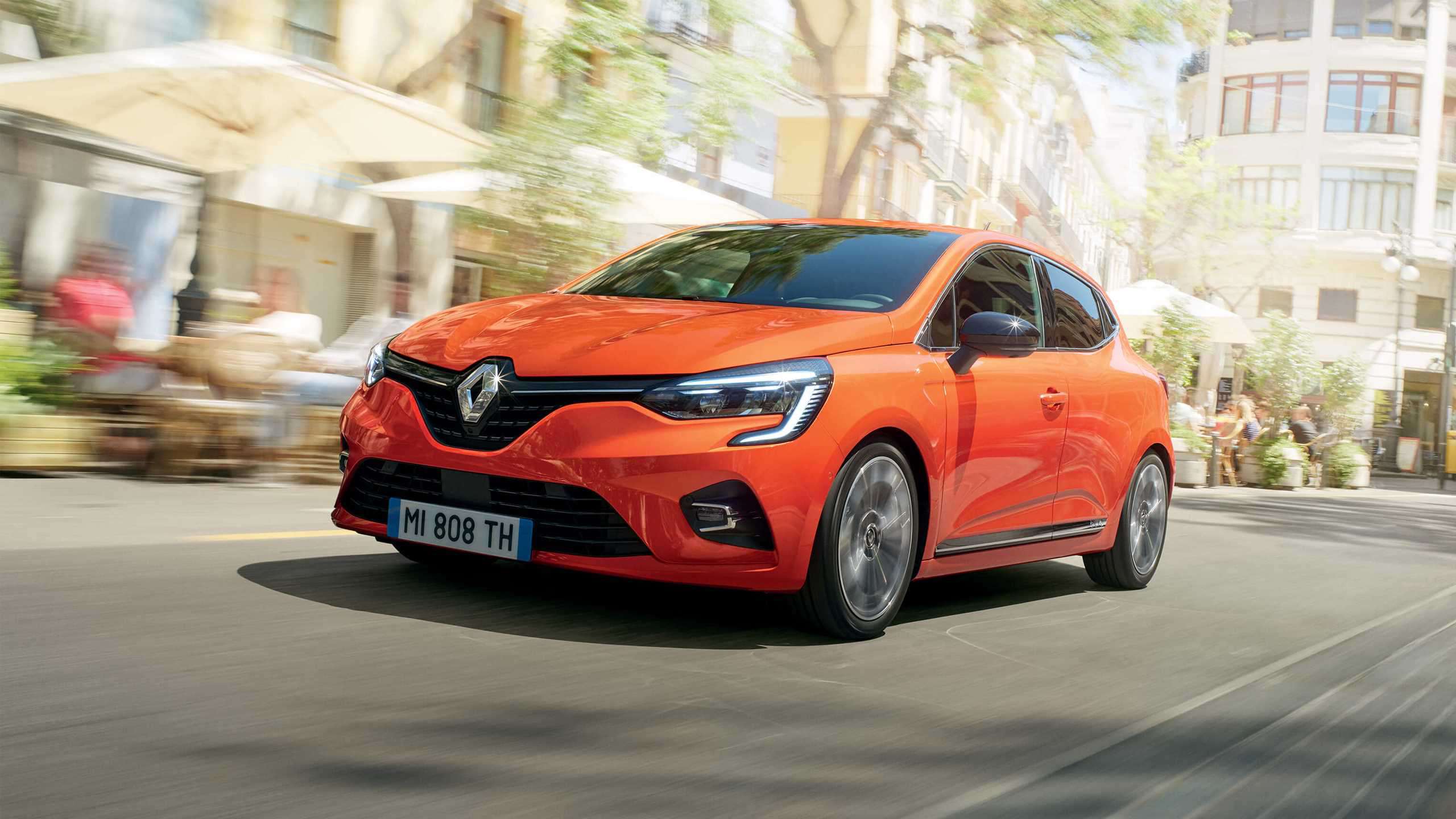 Renault Clio 11 130821