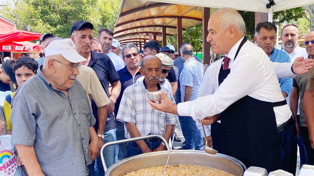 Sincan Kaymakamı Aşure (1)