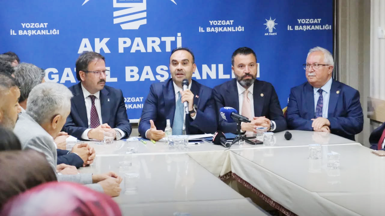 Bakan Kacır Ak Parti Ziyaret (1)