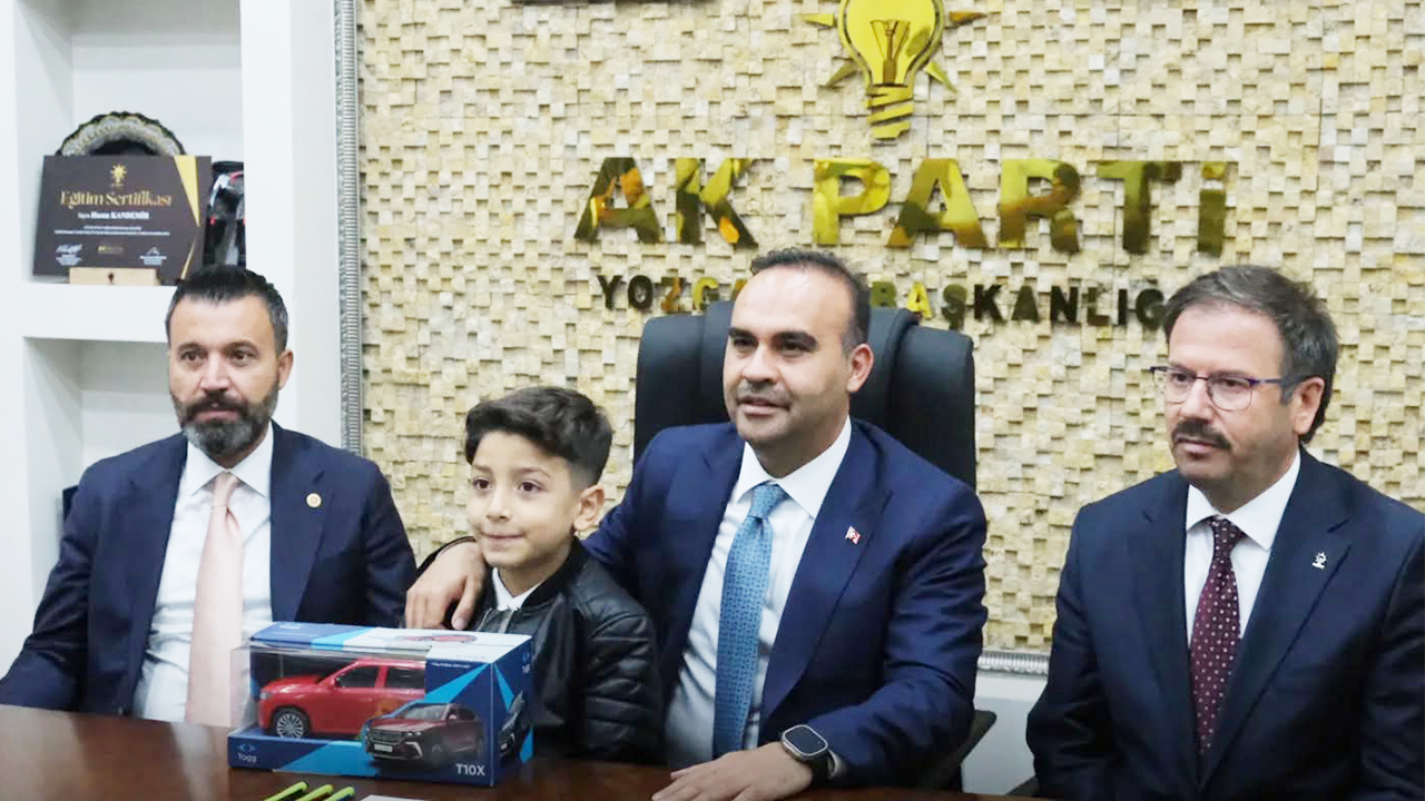 Bakan Kacır Ak Parti Ziyaret (4)