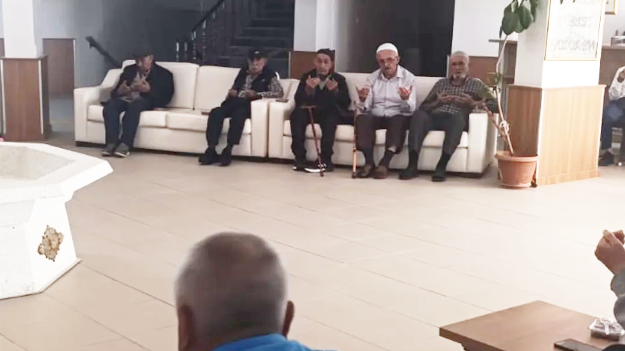 Aile Sosyal Mevlid Kandili (1)