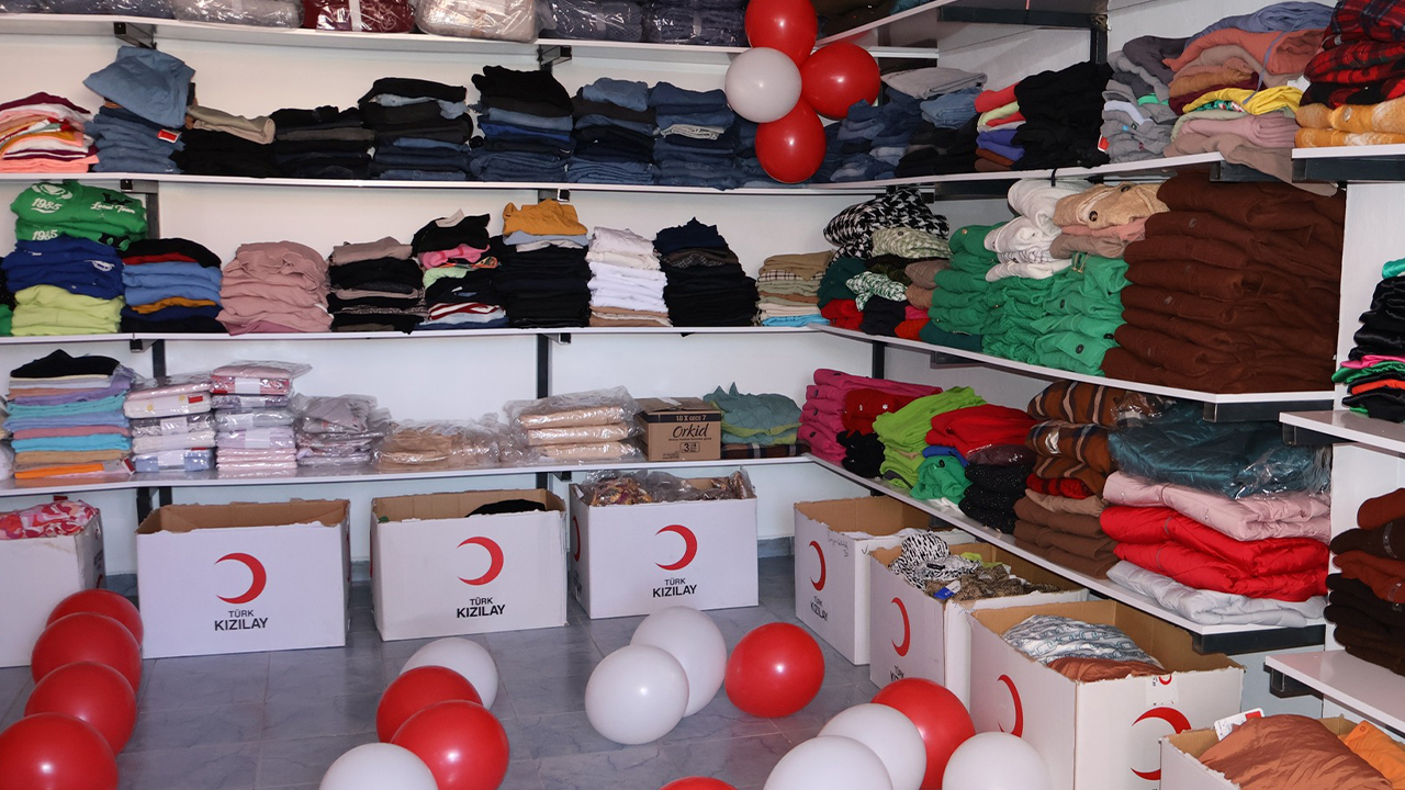 Akdağmadeni Kızılay Butik Açıldı (5)