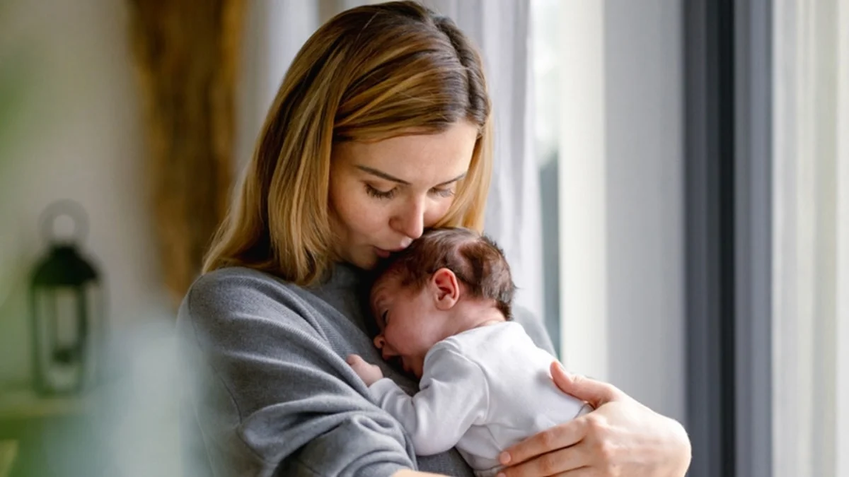Anne Ve Babaların Doğum İzinleri Uzatılıyor