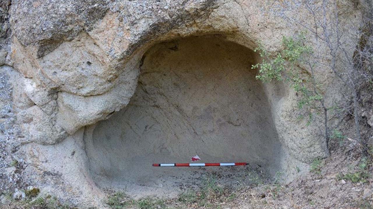 Çandır Köyü Kaya (1)