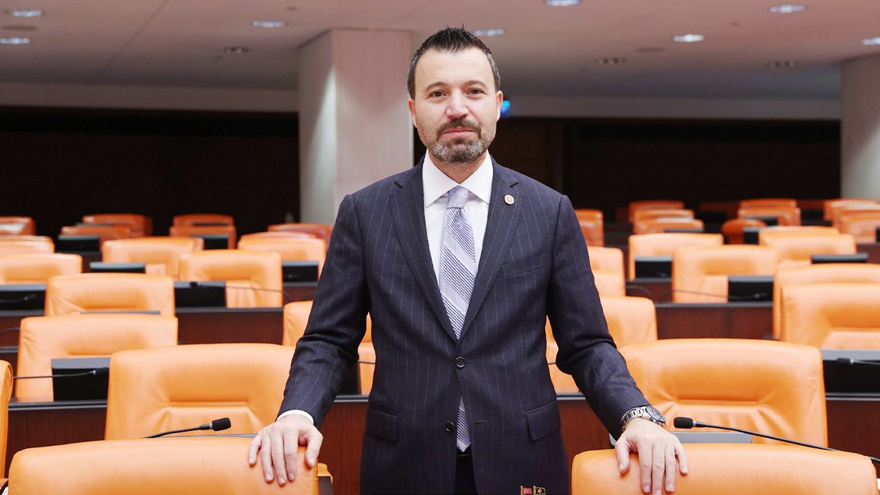 Süleyman Şahan-7
