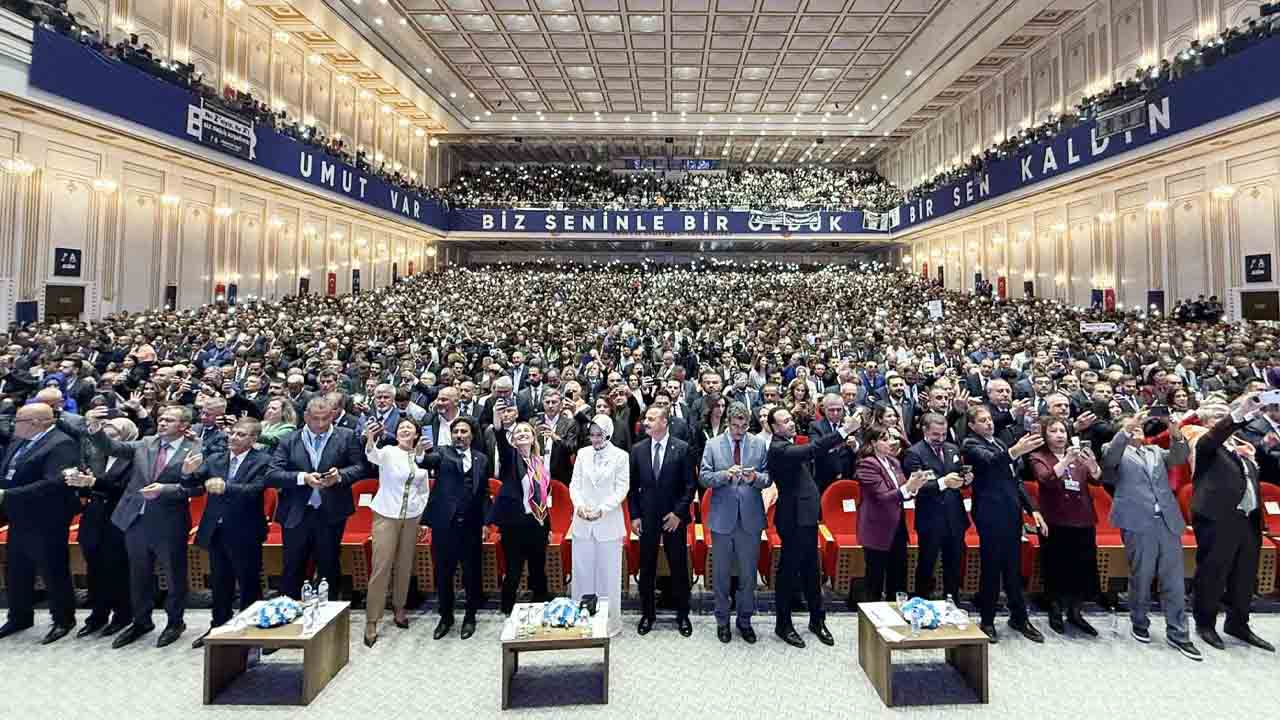 Anahtar Parti 1 Yaşında03
