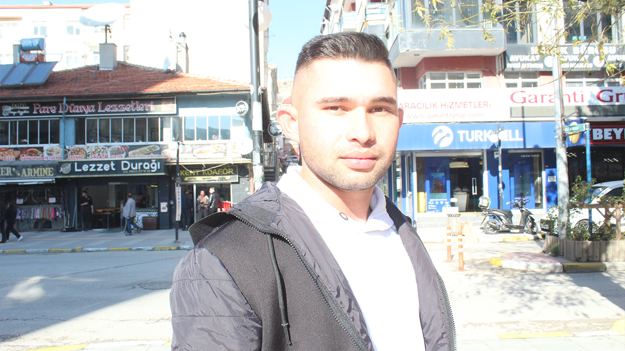 Ismail Özbek