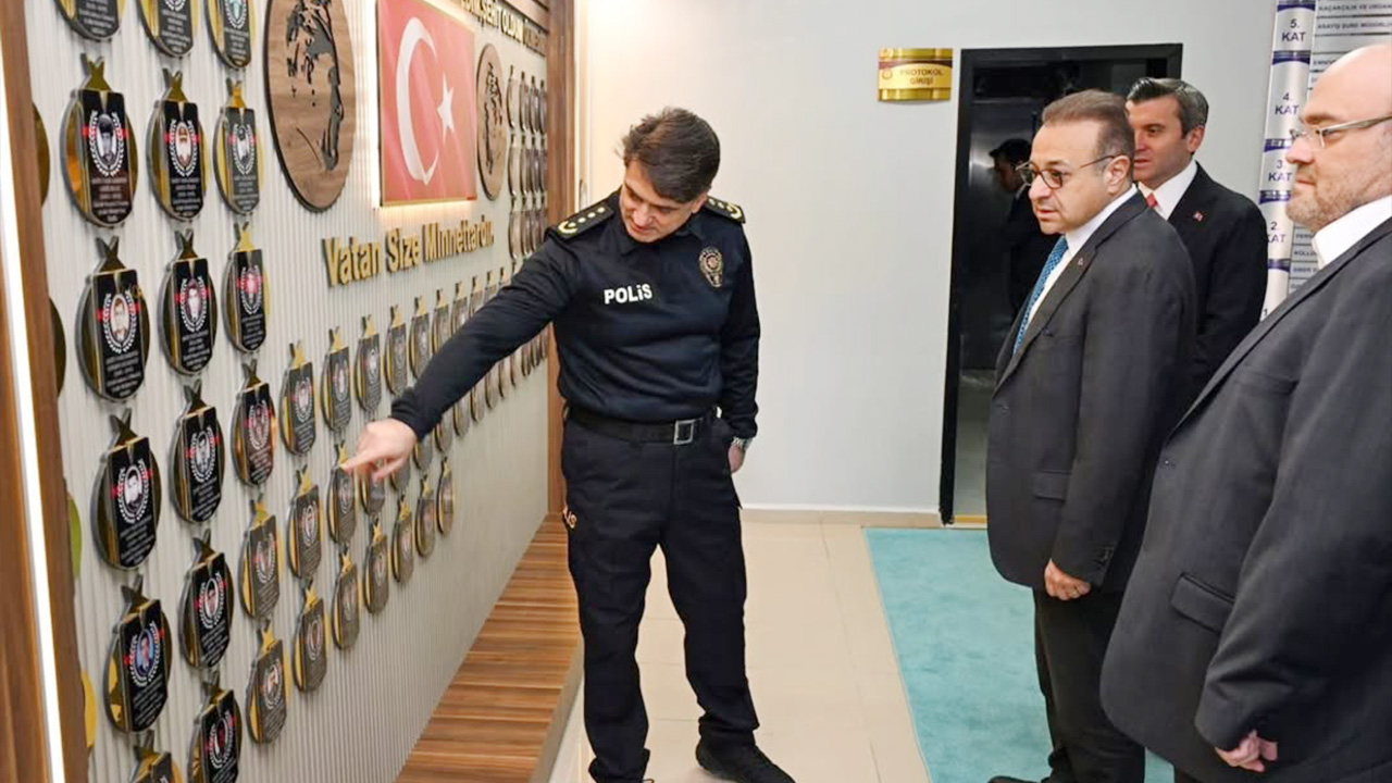 Egemen Bağış (4)