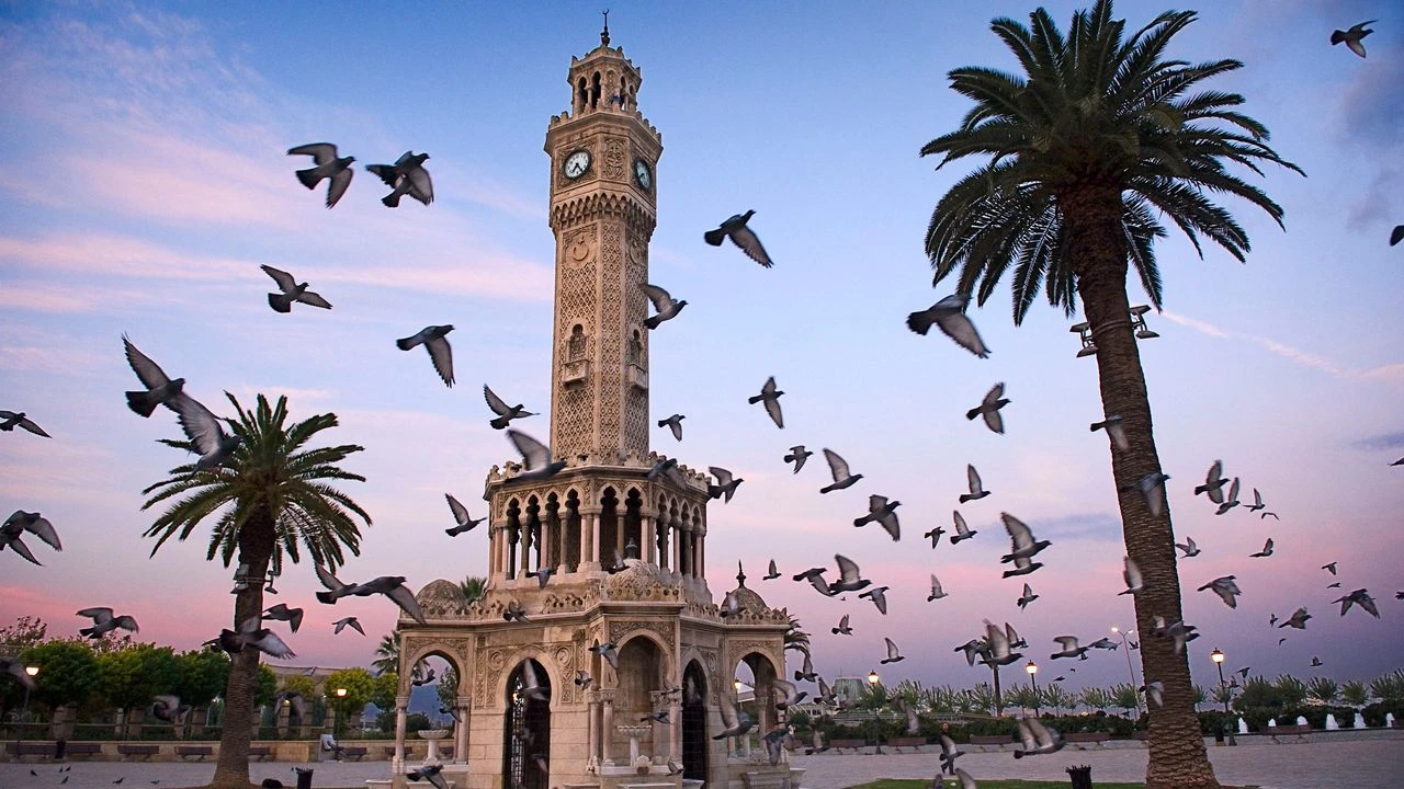 İzmir’in İsmi Değişti Mi-1