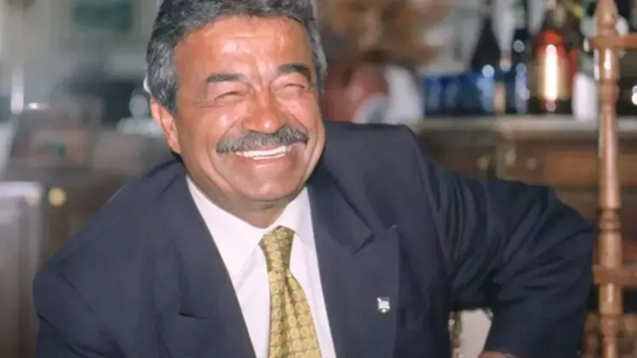 Kamer Genç