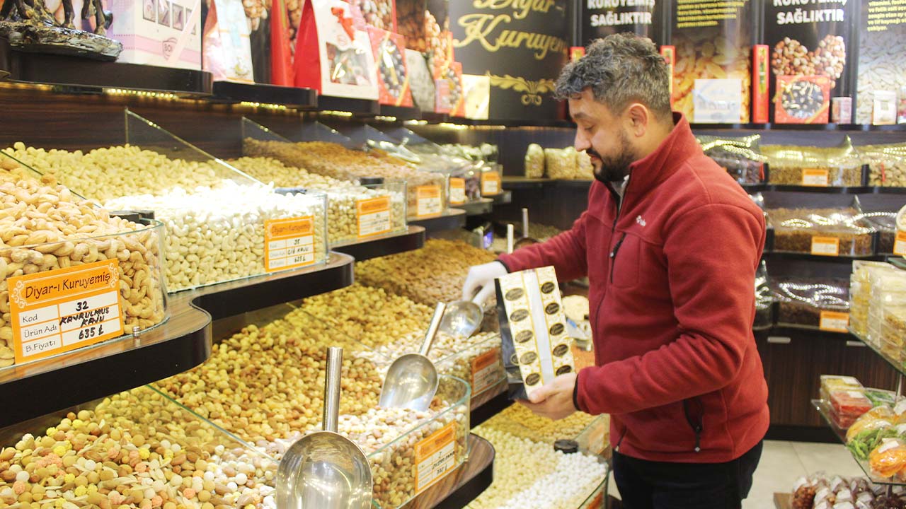 Kuruyemiş Salih Yılbaşı (5)
