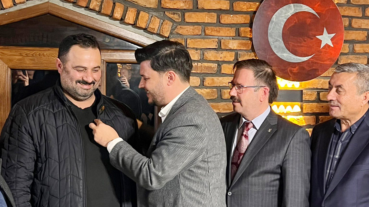 Akparti Rozat