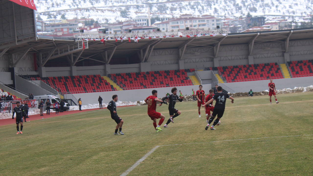 Bozokspor Evinde Yıkıldı (3)