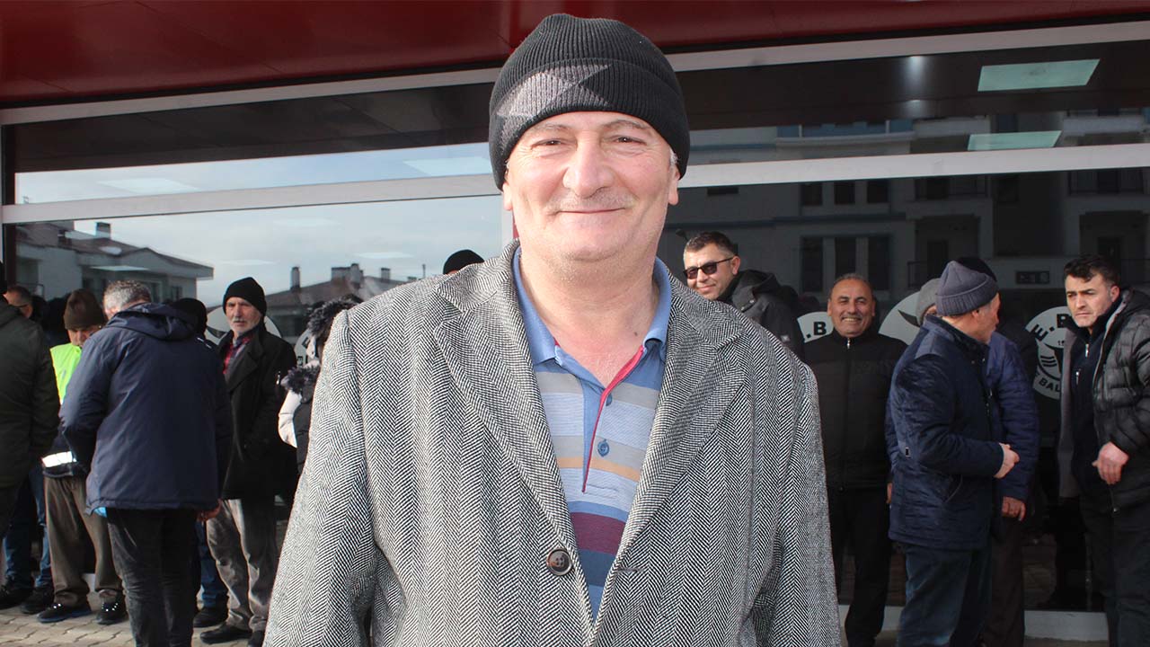 Nazmi̇ Şeker
