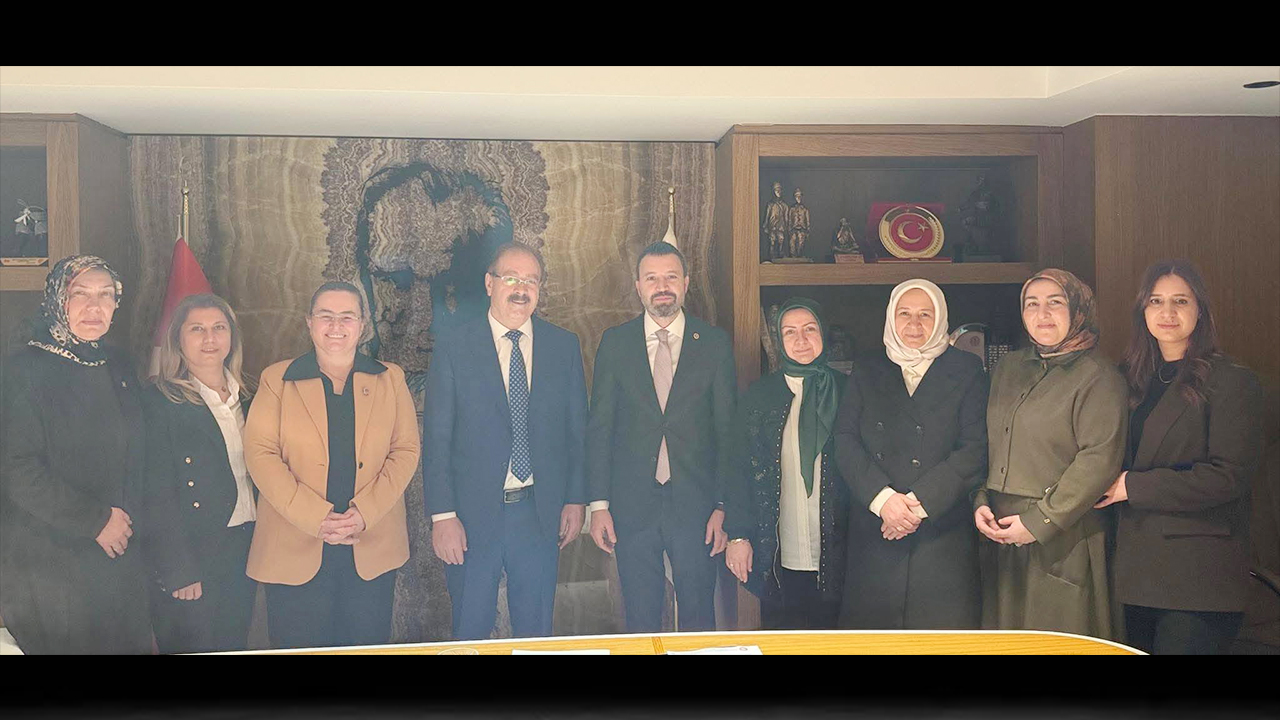 Ak Kadın2