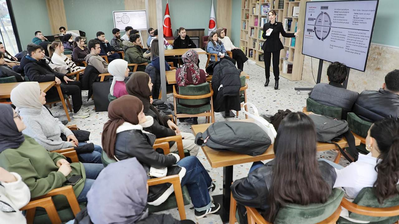 Farkında Mıyız
