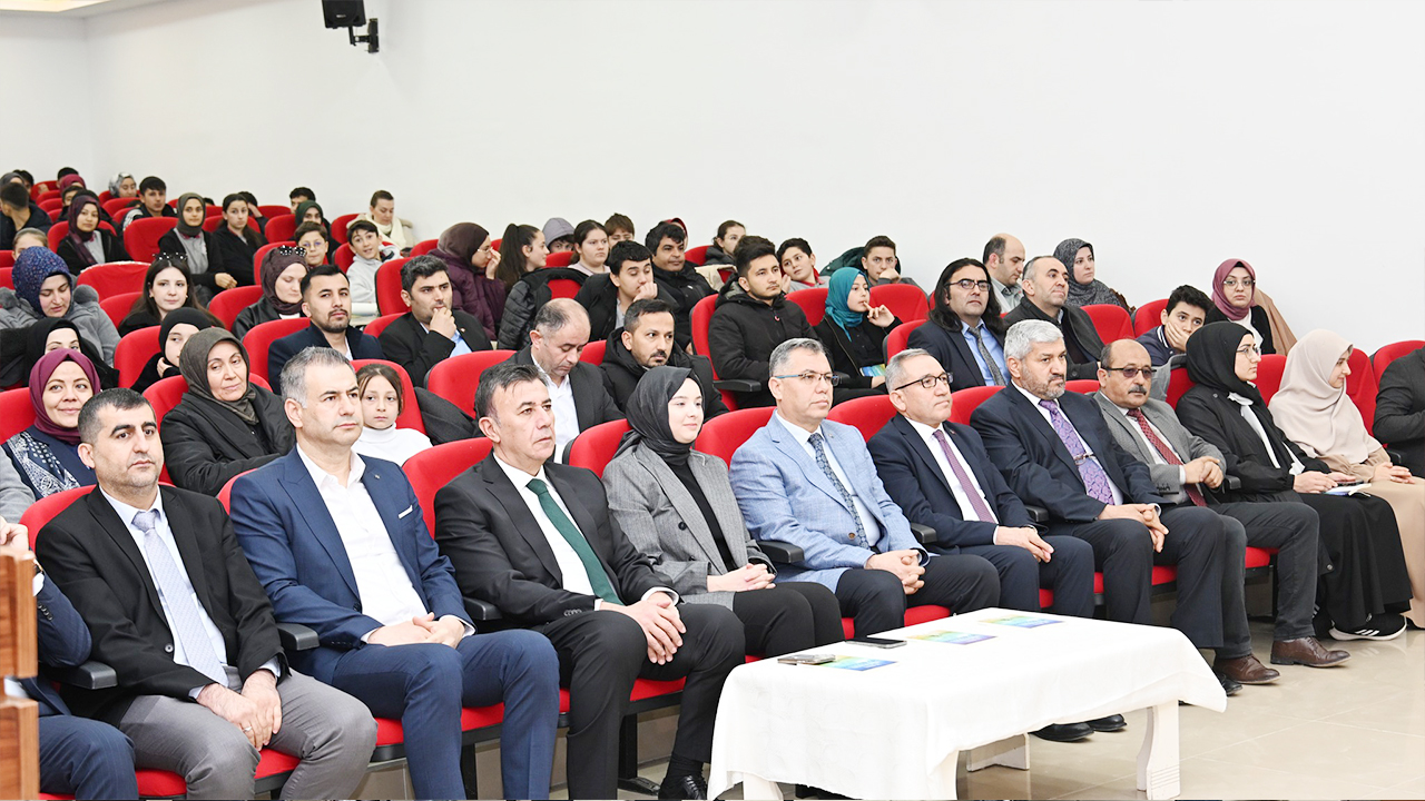 Kadışehri’de Peygamberimizin Hayatını Öğrendiler (2)