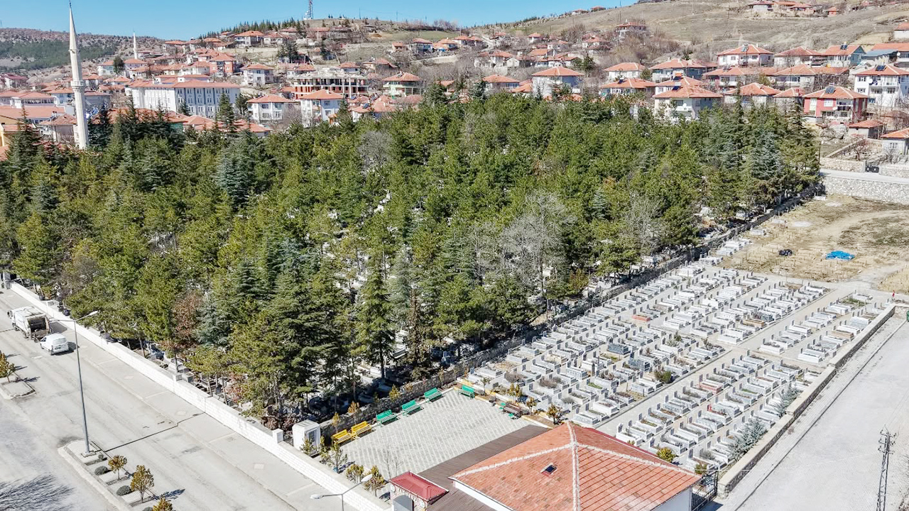 Mezarlık2