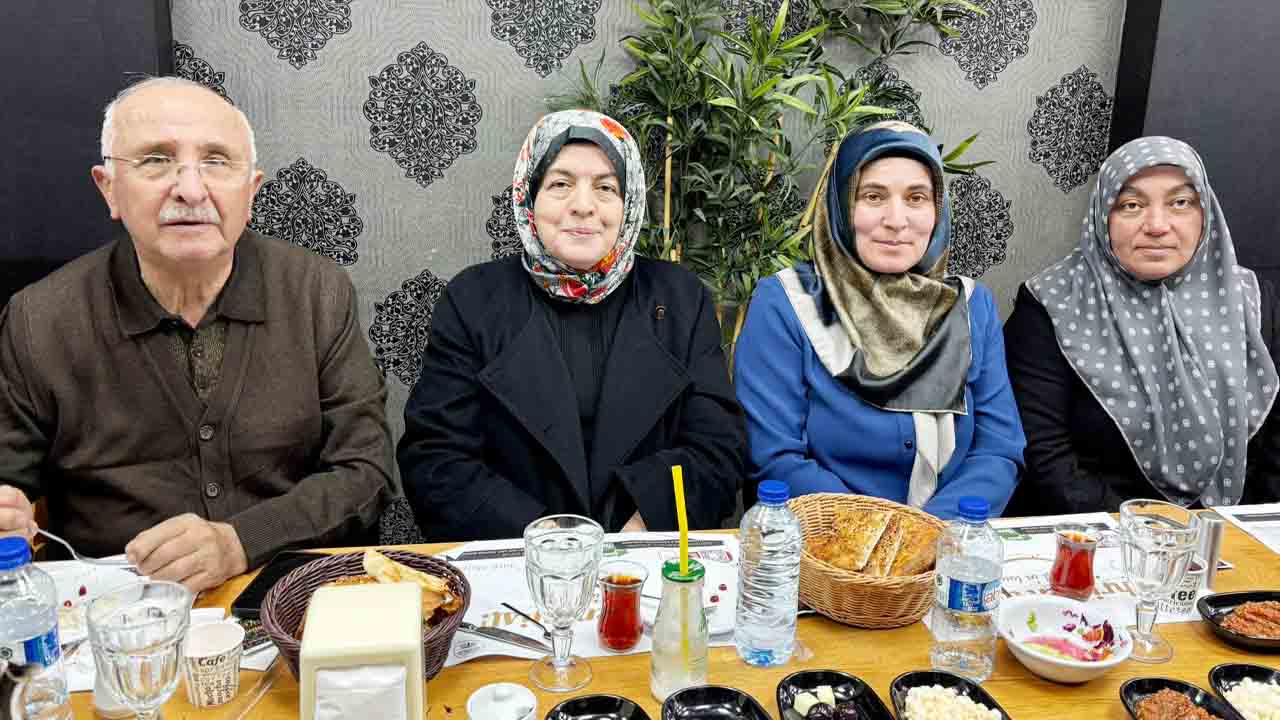 Yozgat Bacanlı Ailesi Ramazan Buluşması1