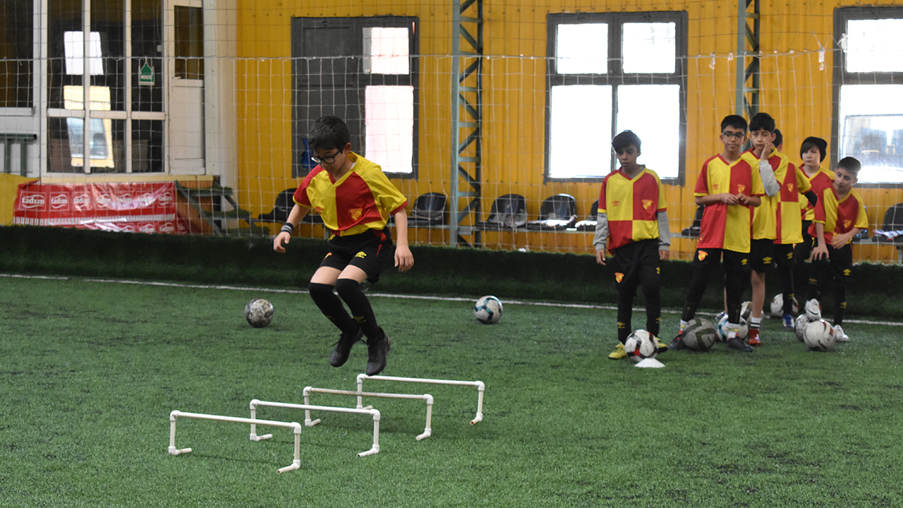 Göztepe Futbol Okulu 3