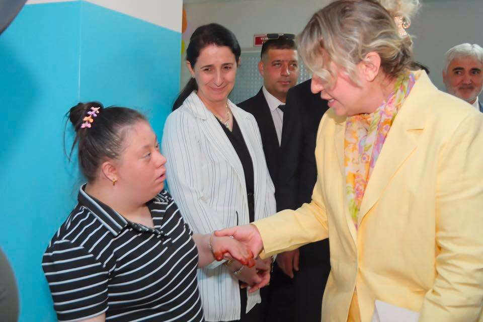 ozel-ogrencilerden-duygulandiran-sergi-ve-kermes-4