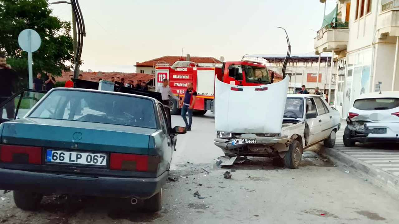 Aydıncıkta Trafik Kazası