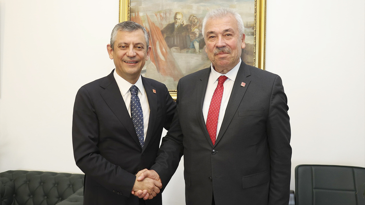 Yaşar Özel Dedi (2)