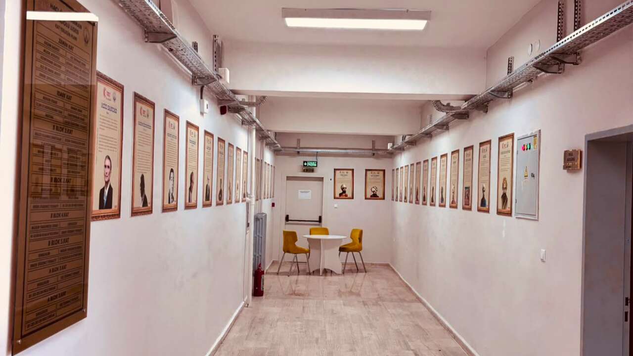 hotal-1