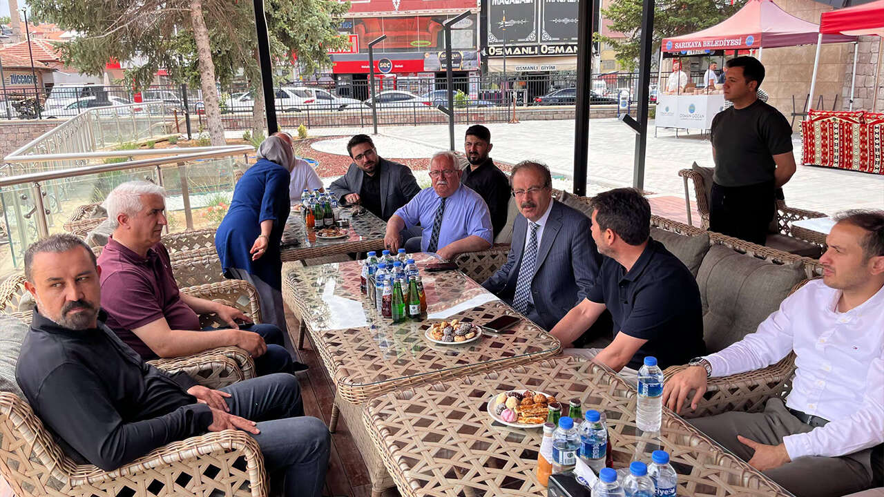 akgul-sarikaya1