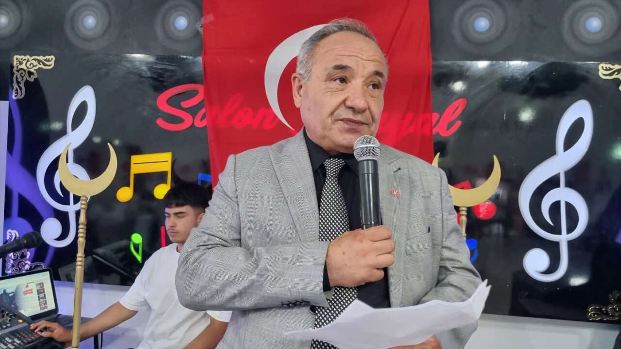adayligini-resmen-acikladi-1